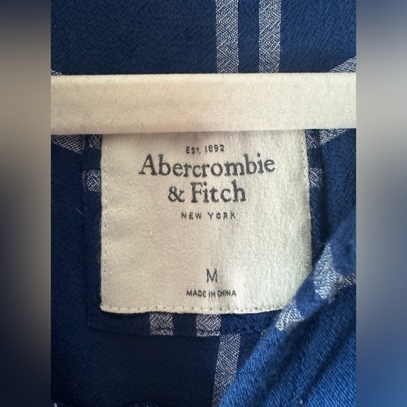 Abercrombie and Fitch Dress Shirt - Picture 3 of 6